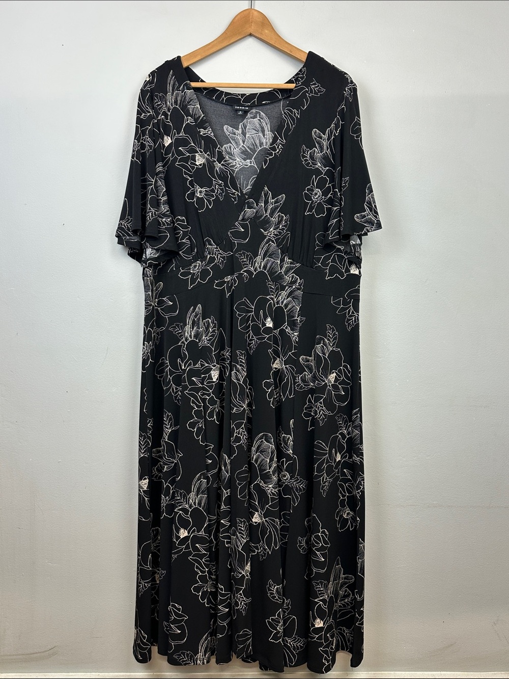 Torrid BLACK FLORAL JERSEY KNIT MIDI DRESS Sz 3X - Picture 4 of 12